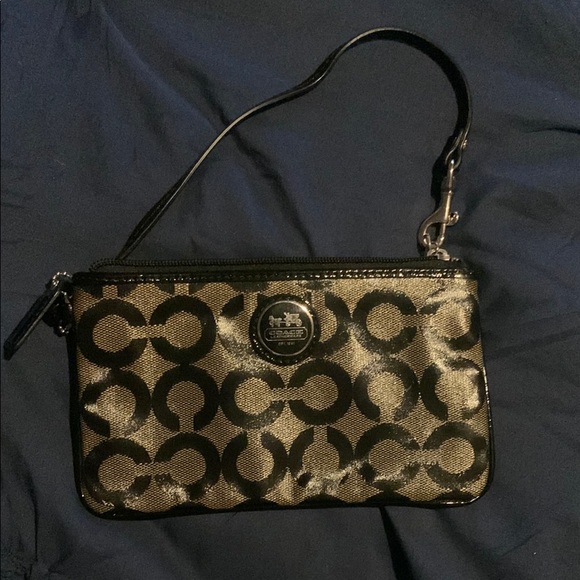 NWOT Coach COATED Gold and Black Wristlet with matching hang tag - Picture 3 of 8